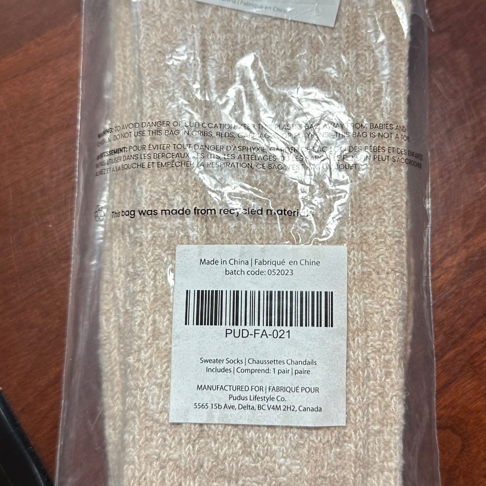 Pudus Lifestyle Co. Sweater Socks BRAND NEW - Picture 2 of 4